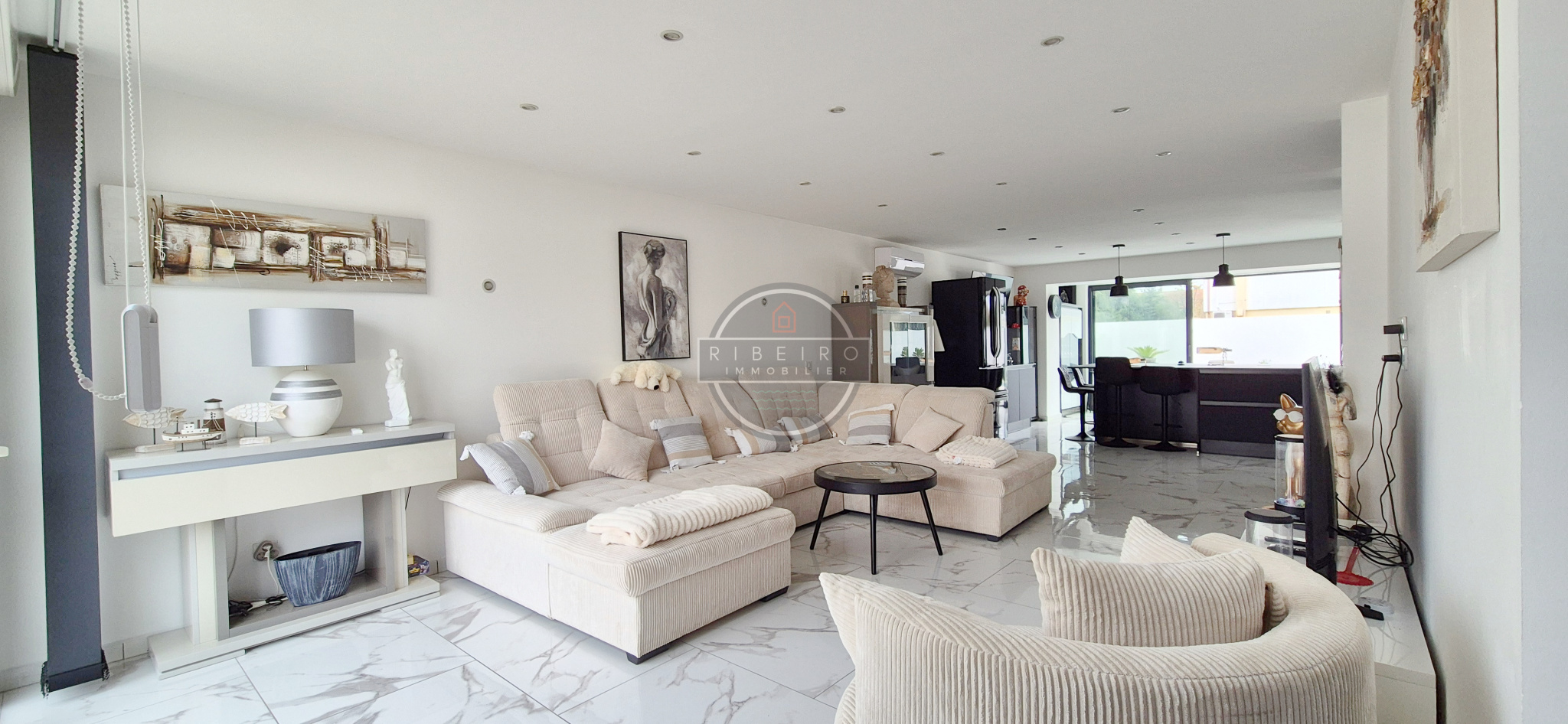 Villa familiale de type 5 pièces à vendre à Bessan
