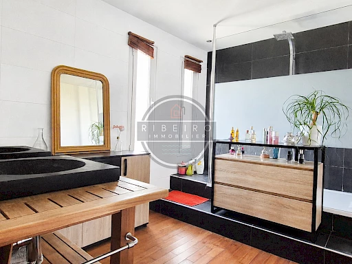 Maison d'exception à vendre au Grau d'Agde à 200 m des plages