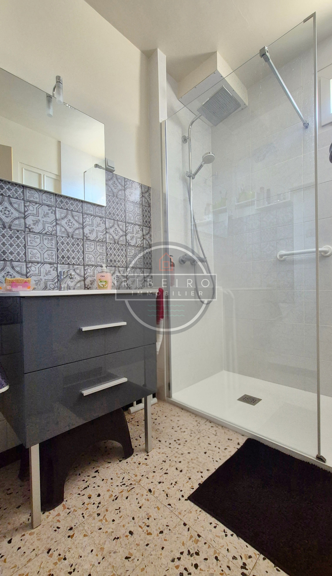 APPARTEMENT T3 — REZ-DE-CHAUSSÉE — TERRASSE PRIVATIVE 40 M2 —