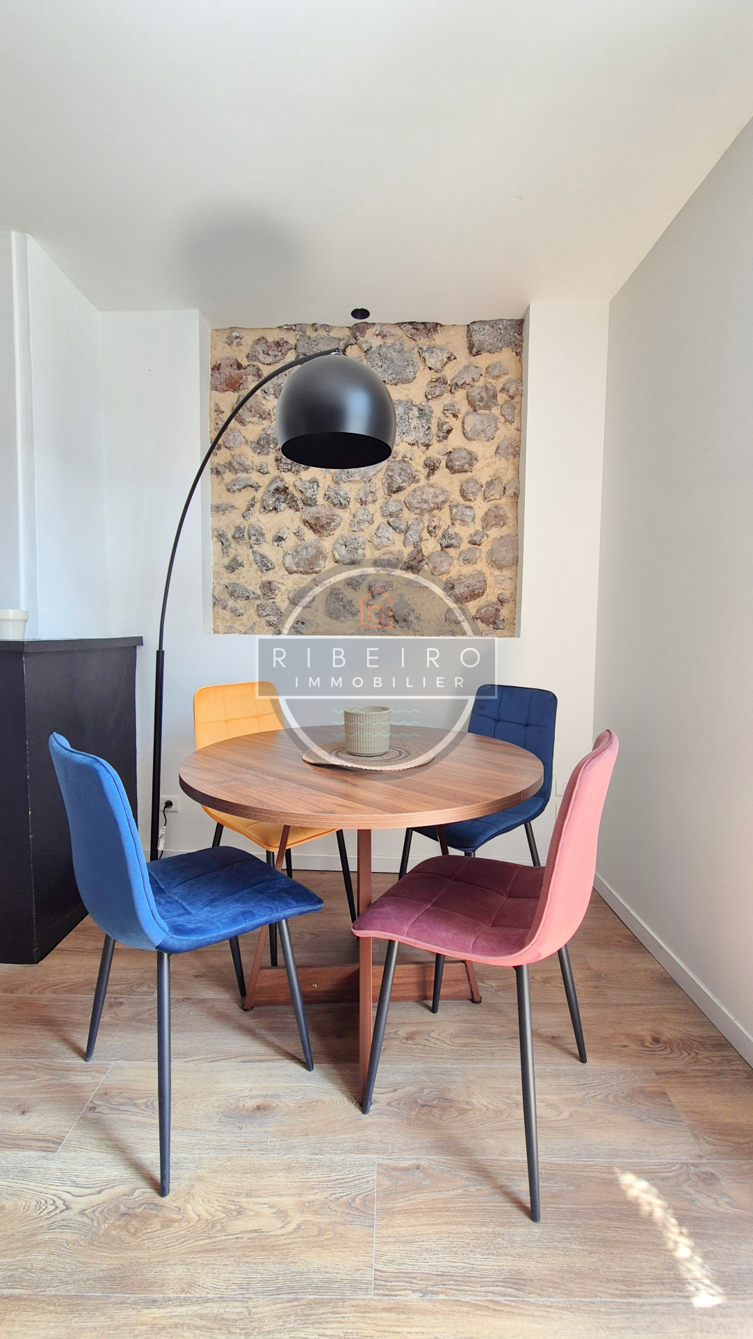 Appartement à Louer sur Bessan